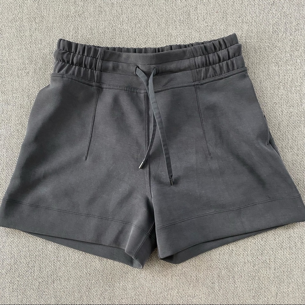 *SOLD* Soft Ambitions High Rise Short 4"